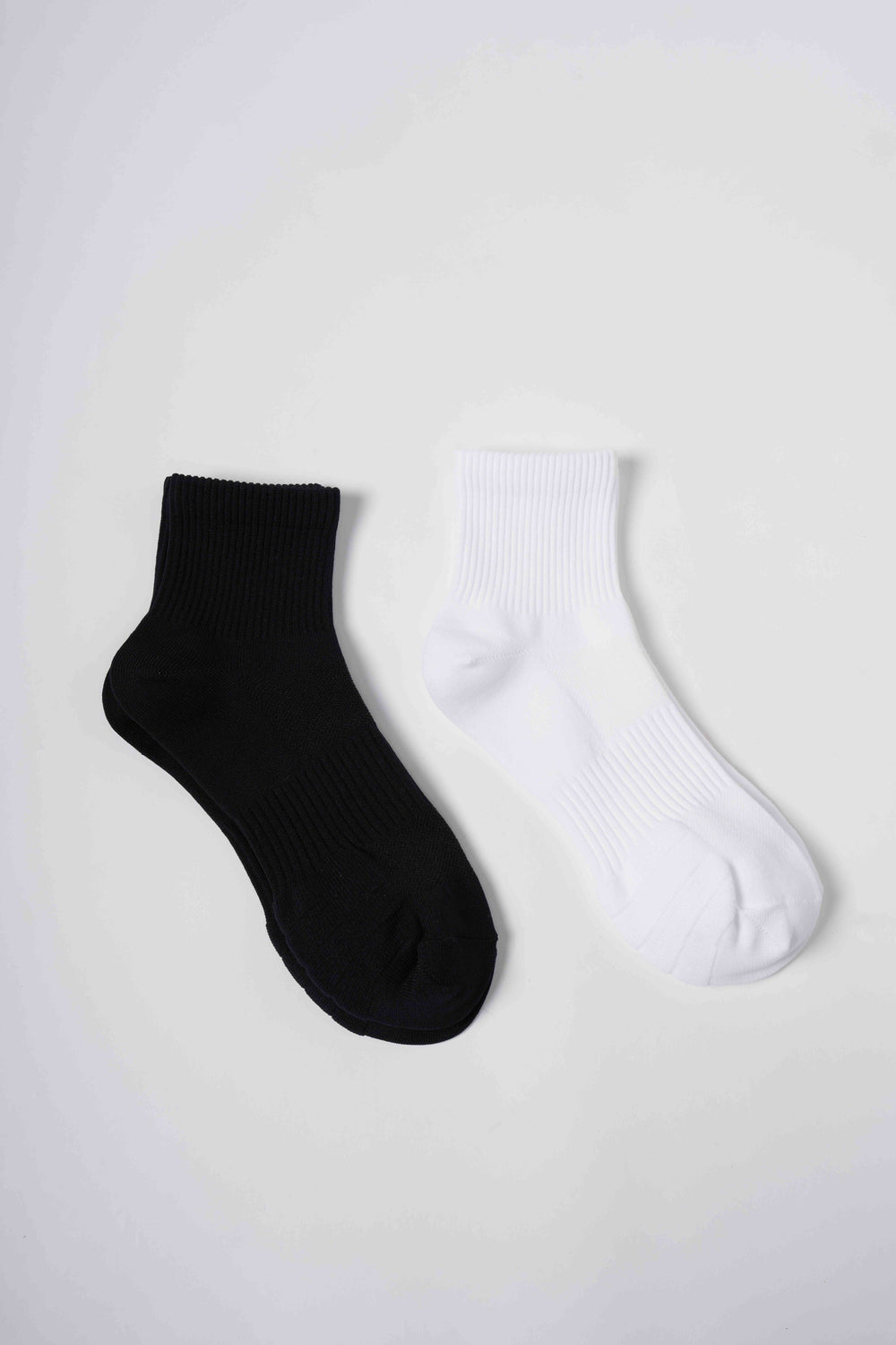 Classic Black & White Short Crew Socks