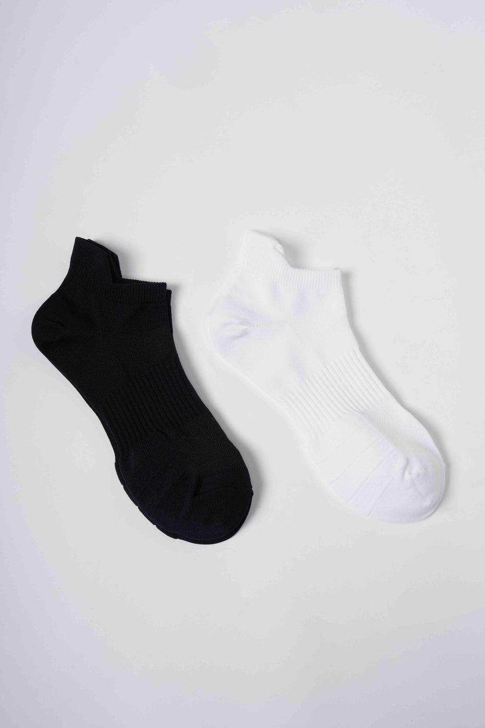 Classic Black & White Short Crew Socks